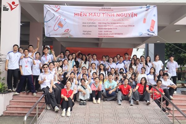 Hiến Máu Tình Nguyện